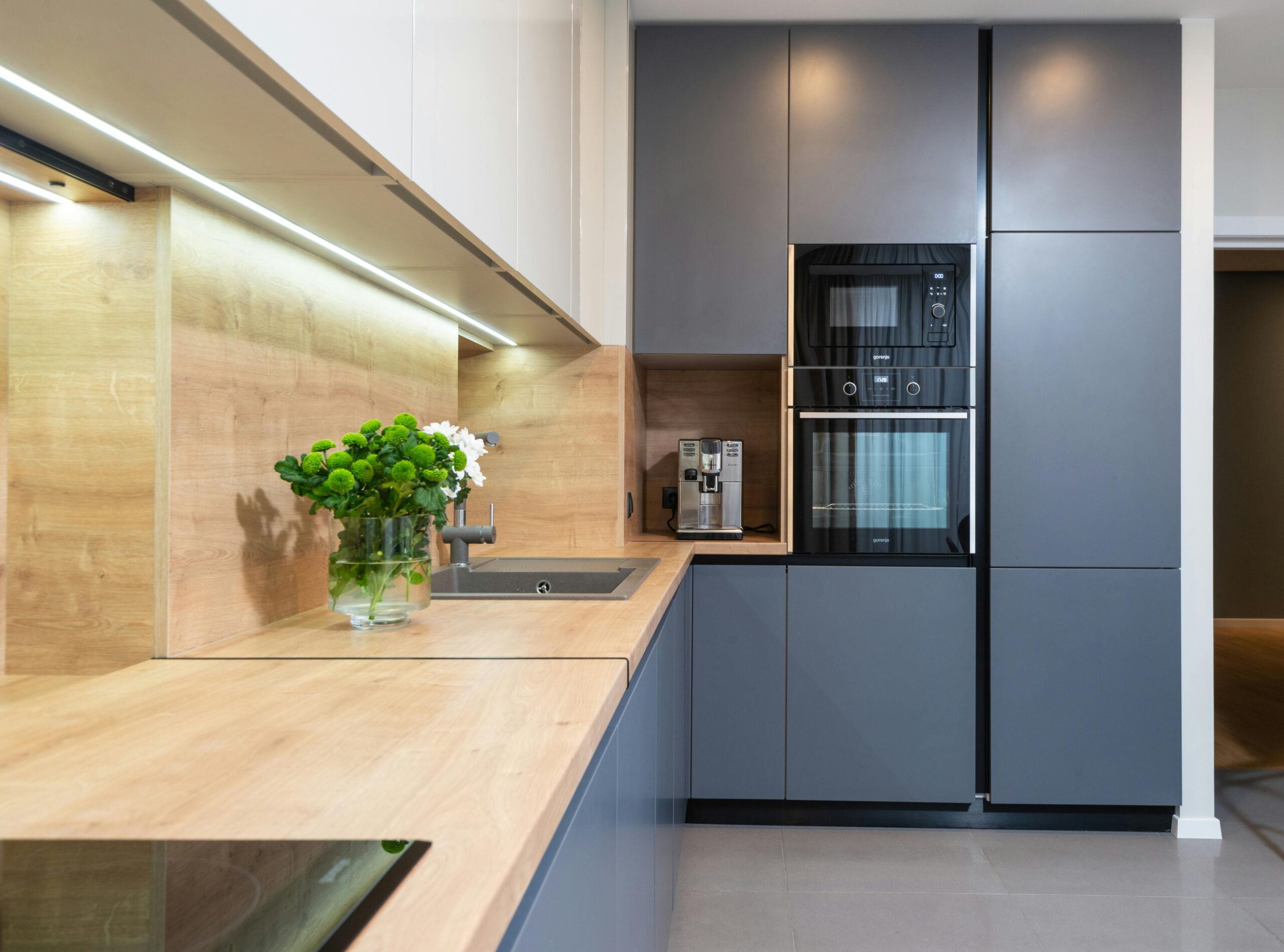 Kitchen and home decor items